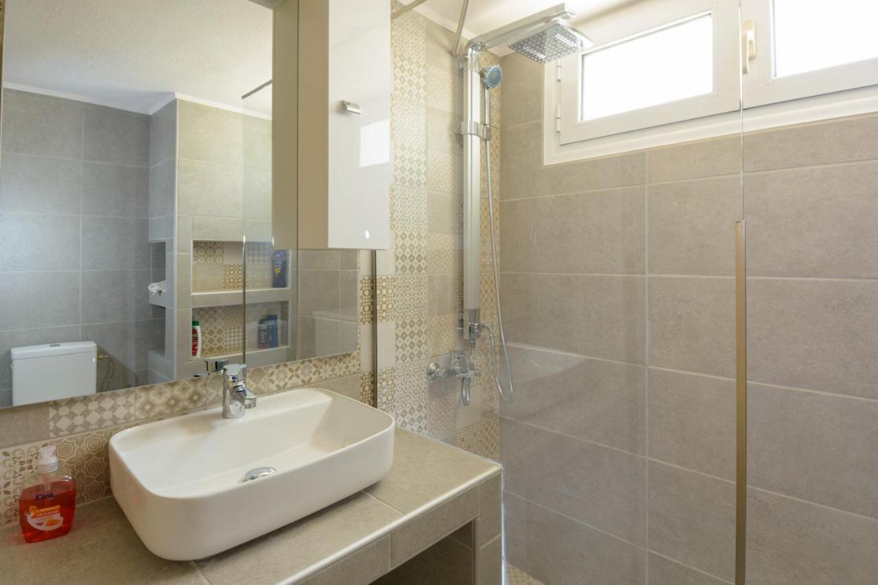 Margarita'S Seafront Luxury Apartment Elounda  Ngoại thất bức ảnh